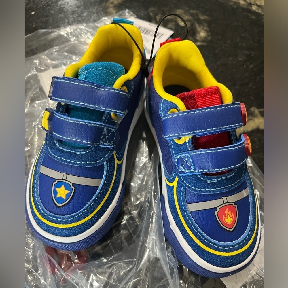 Paw Patrol Toddler Sneakers, size 7, new! - Picture 6 of 6